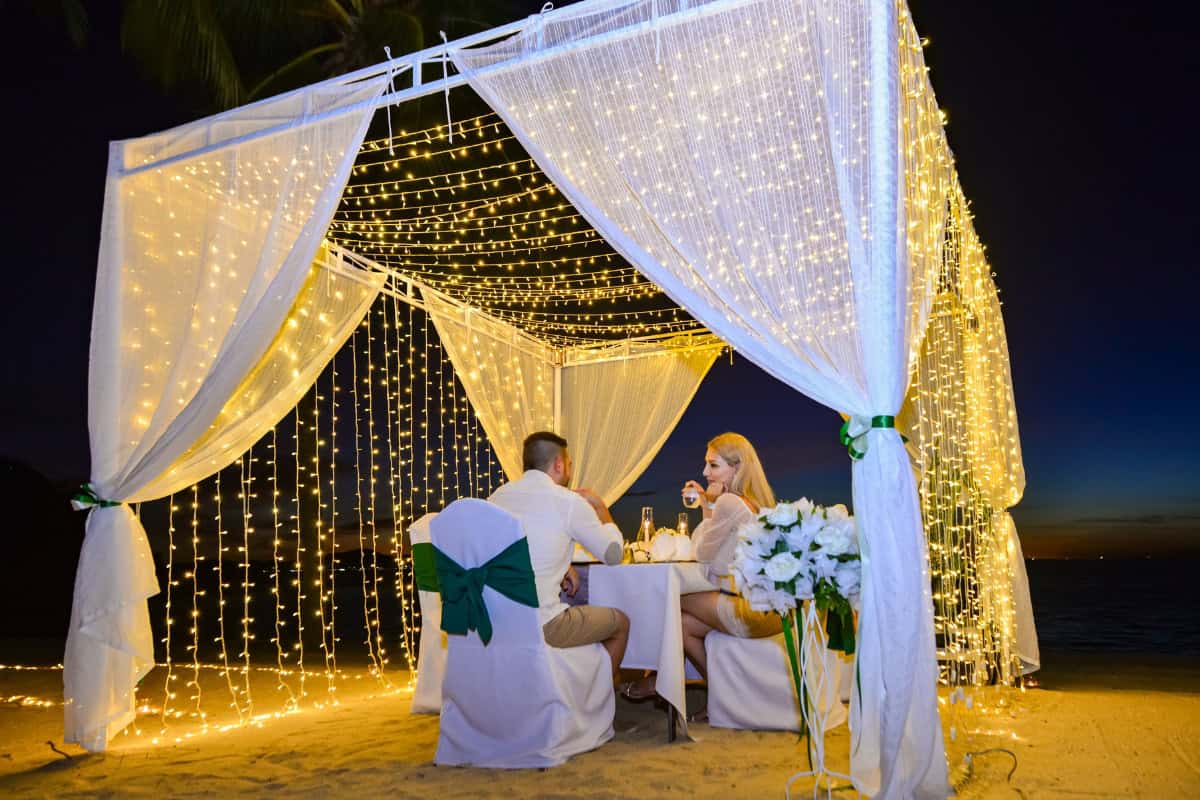 private dining by the sea at our pattaya hotels