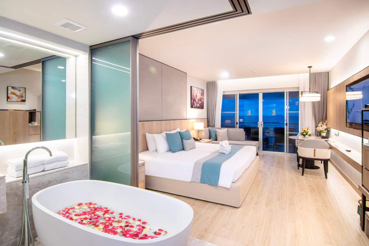 newly renovated modern grand ocean pearl room at our business hotel in pattaya