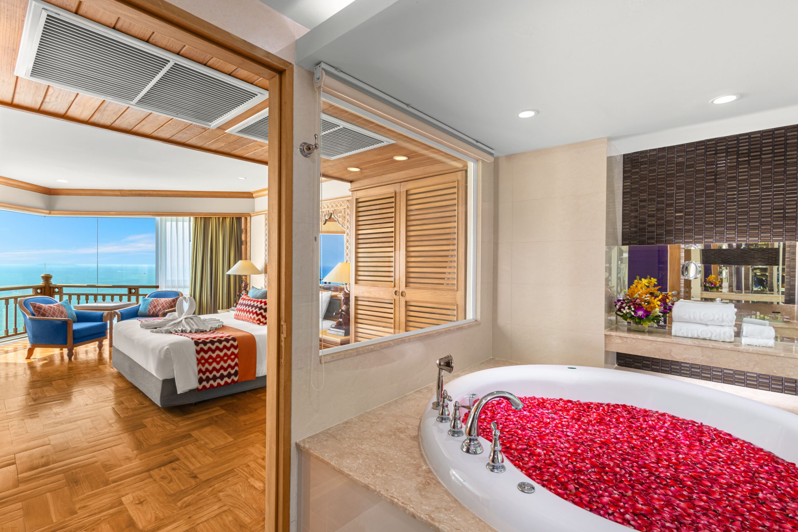 RC_Theme Suite 2 Bedrooms Thai Heritage - 04-min