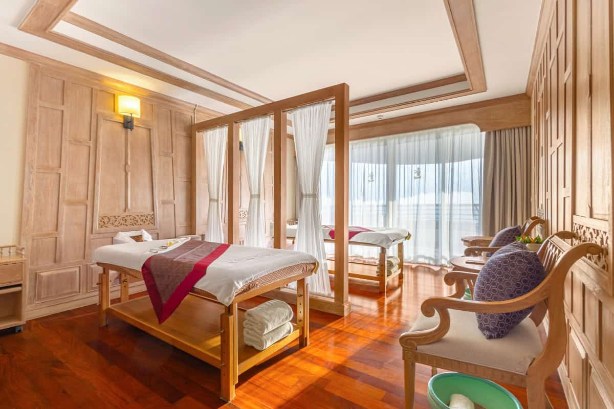 private massage rooms at cliff spa